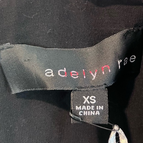 NWT - Anthropologie Adelyn Rae Floral Velvet Burnout Long Sleeve Romper - XS - Picture 14 of 15